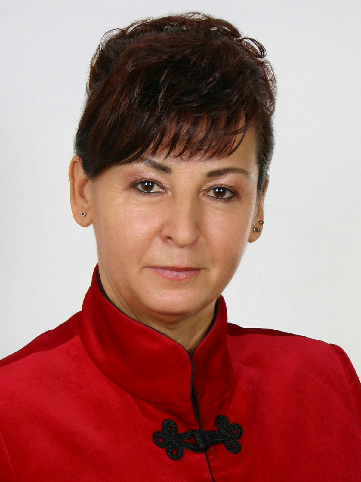 Portret Elena Sipos